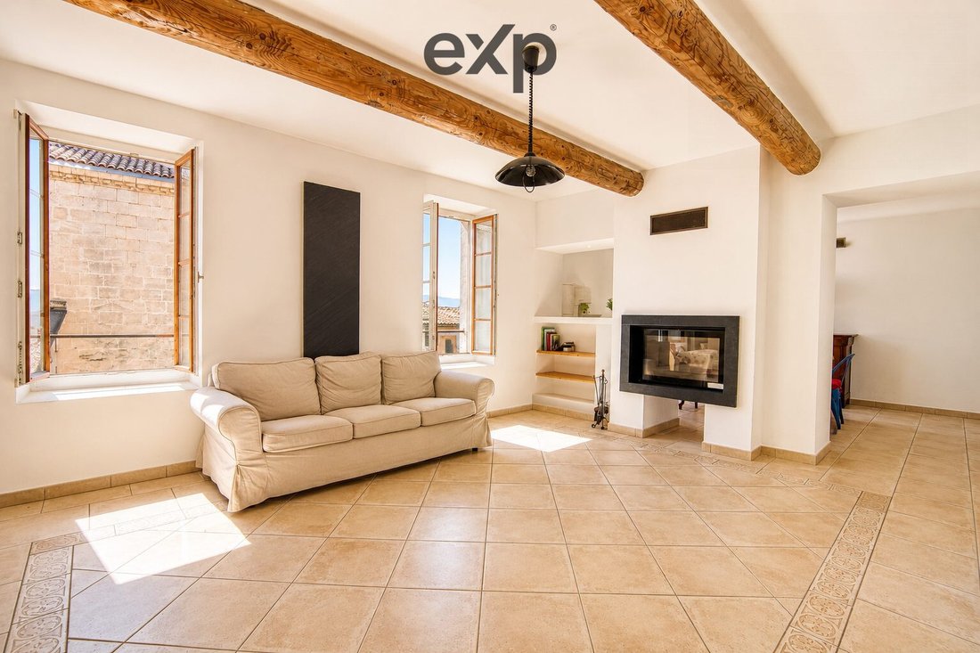 Casa a Saint-Saturnin-lès-Apt, Provenza-Alpi-Costa Azzurra, Francia 4 - 18539029