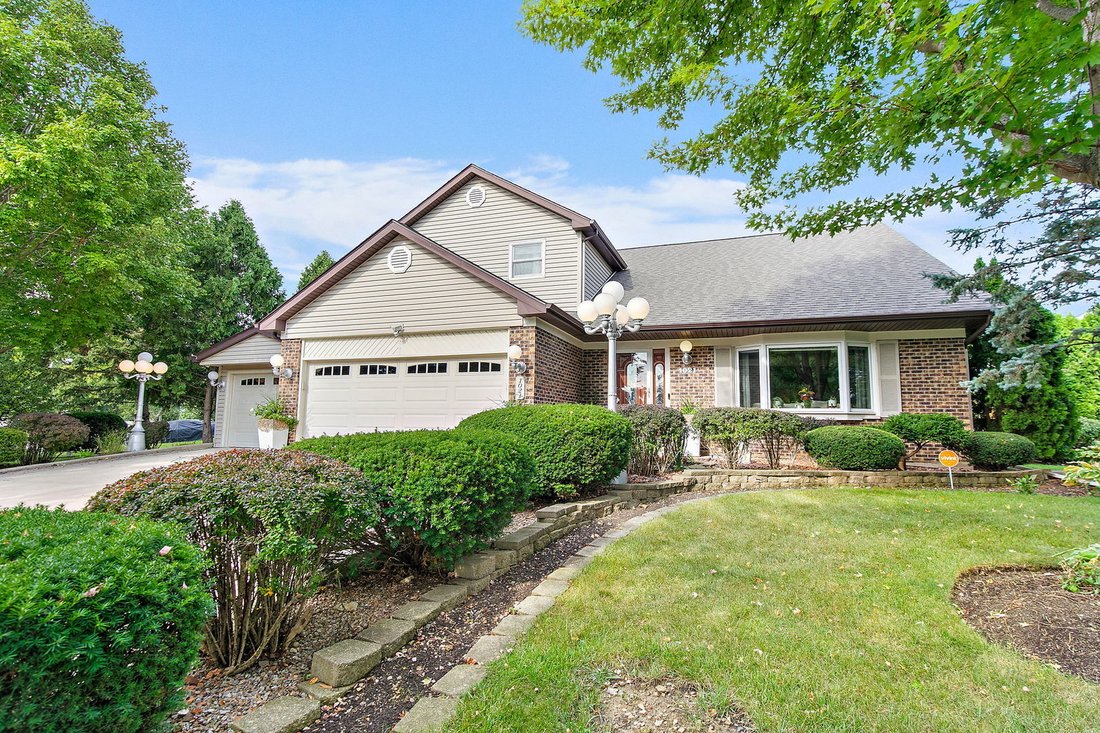 House in Carol Stream, Illinois, United States 1 - 18900459