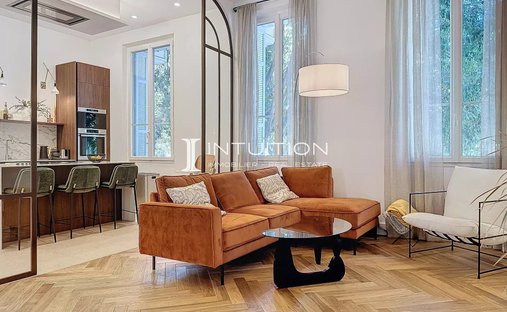 Appartement à Place de Gaulle, Antibes, France 1