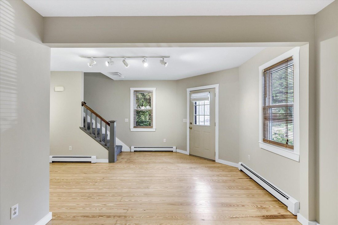 House in Falmouth, Massachusetts, United States 4 - 18899031