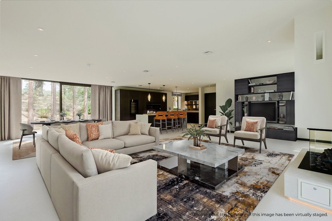 House in Sandbanks, Poole, England 2 - 15906588