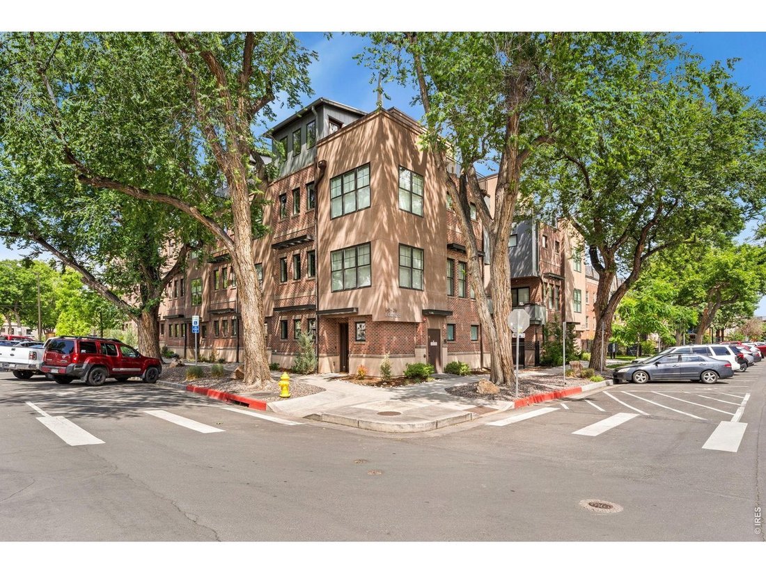Townhouse in Fort Collins, Colorado, United States 2 - 17237743