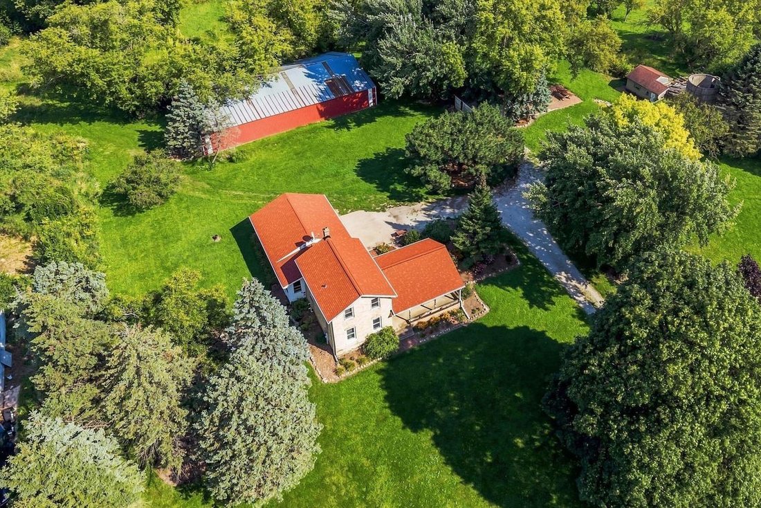 House in Caledonia, Wisconsin, United States 3 - 18898647