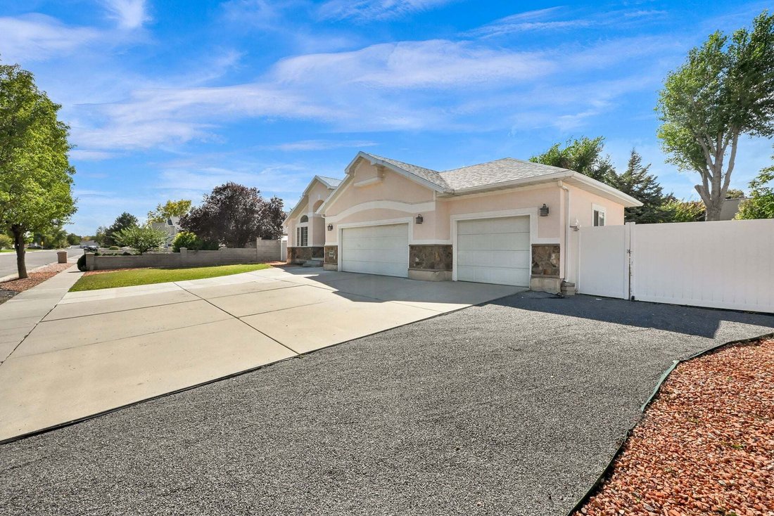 House in West Jordan, Utah, United States 4 - 18899238