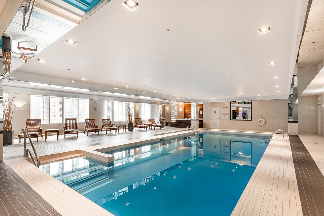 Condominio a Laval, Québec, Canada 3 - 18902144