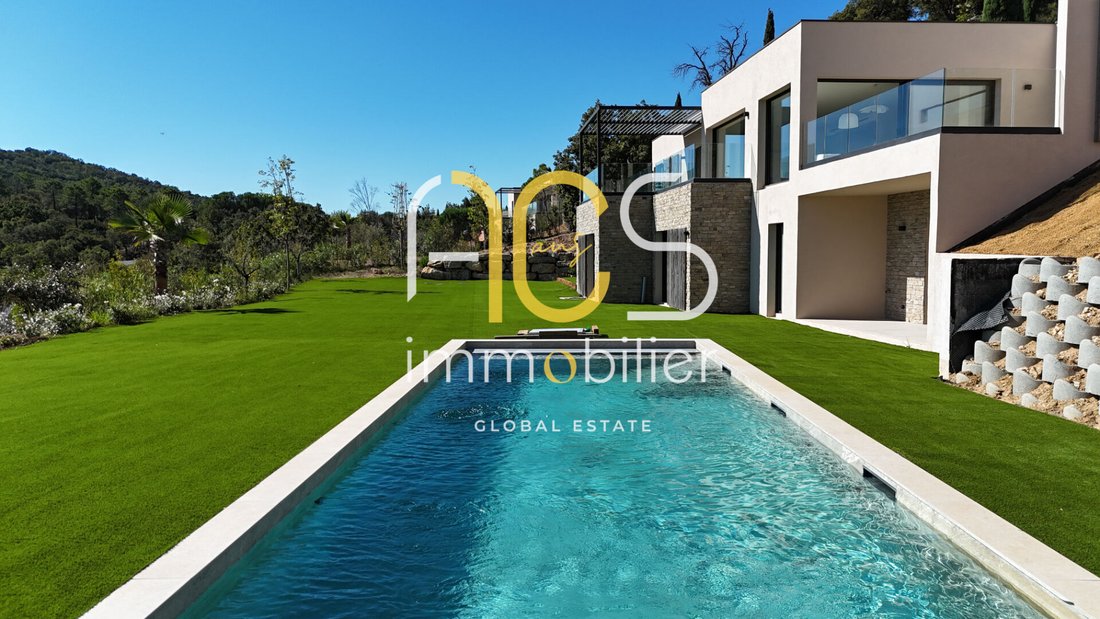 Villa in Grimaud, Provence-Alpes-Côte d'Azur, France 3 - 18901532