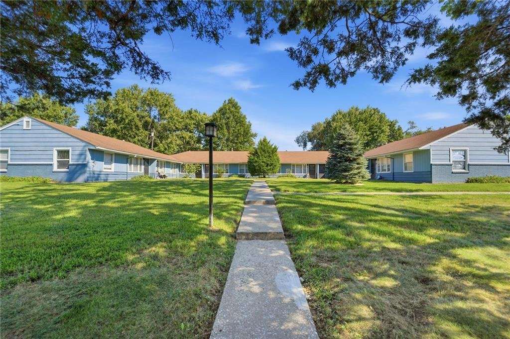 Apartment in Gladstone, Missouri, United States 5 - 18900047