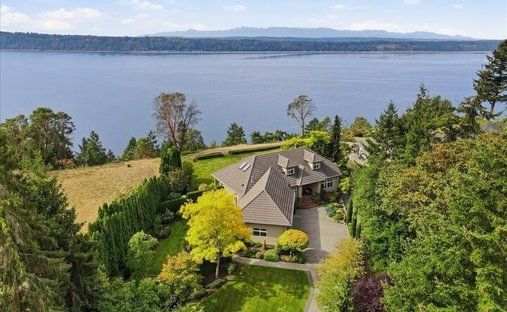 House in Marysville, Washington, United States 1
