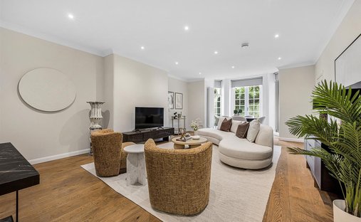 Apartment in Belsize Park, Camden, England 1