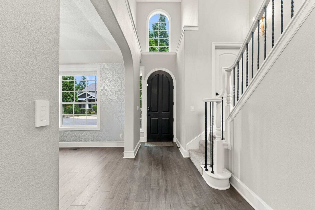 House in Tualatin, Oregon, United States 2 - 18898447