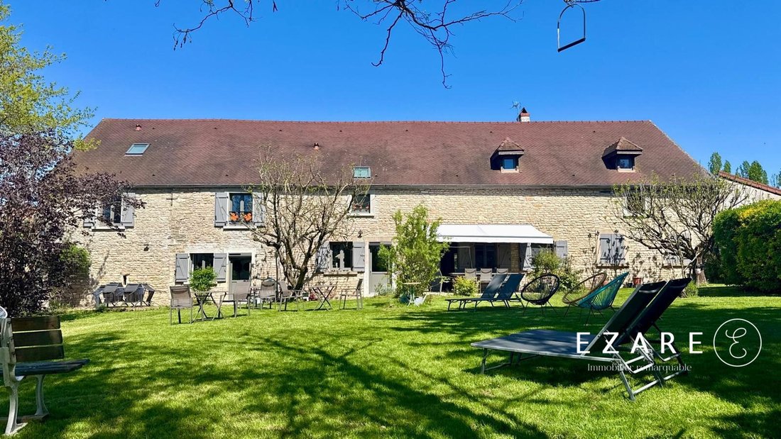 House in Sainte-Marie-la-Blanche, Bourgogne – Franche-Comté, France 1 - 17052845