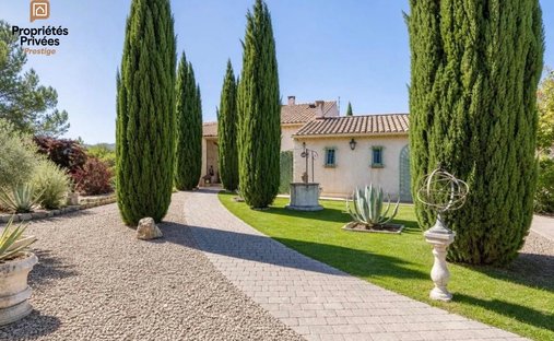 Villa en Pourrières, Provenza-Alpes-Costa Azul, Francia 1