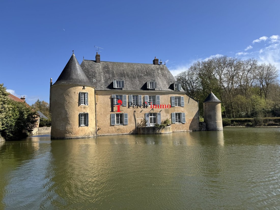 Château à Gare-Sud, Le Mans, France 2 - 18902580