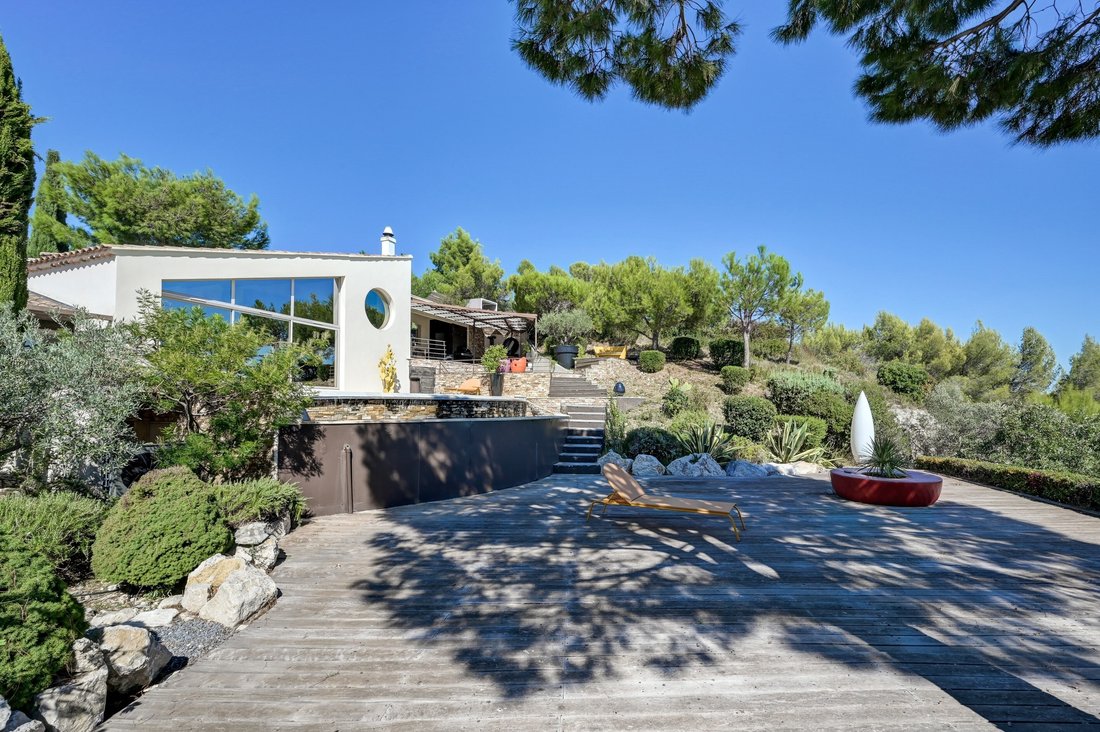 House in Montagne des Chèvres, Villeneuve-lès-Avignon, France 1 - 18901367