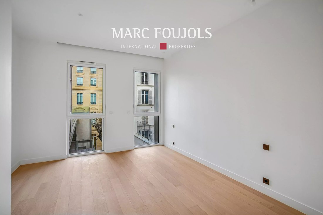 Appartement à Saint Philippe du Roule, Paris 8e Arrondissement, Paris 5 - 18897756