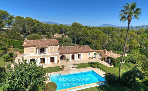 Villa in Mougins, Provence-Alpes-Côte d'Azur, France 1