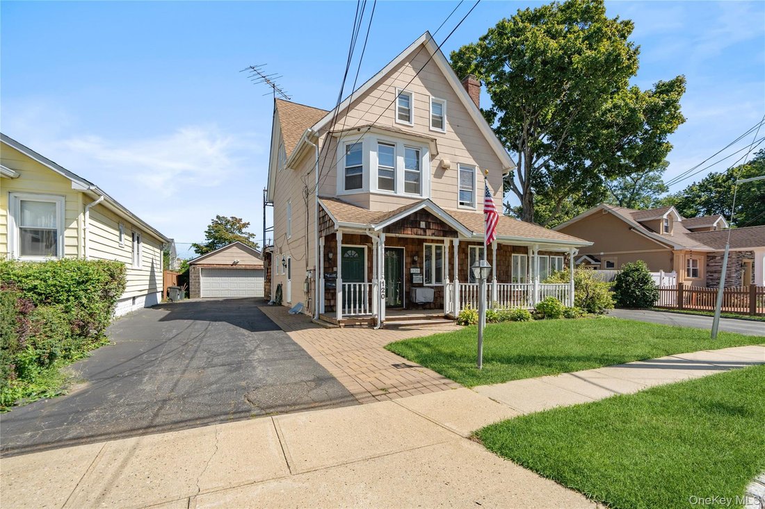 Lindenhurst, New York, United States 2 - 18900881