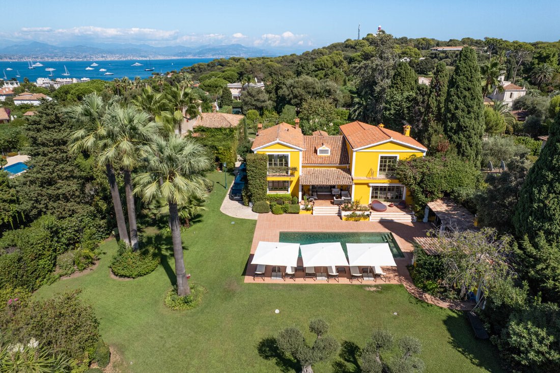 Haus in Antibes, Provence-Alpes-Côte d'Azur, Frankreich 1 - 18897838