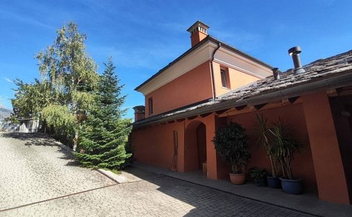 Villa in Sarre, Aosta Valley / Vallée d'Aoste, Italy 1