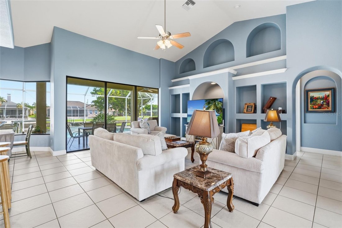 Haus in Cape Coral, Florida, Vereinigte Staaten 3 - 18896143