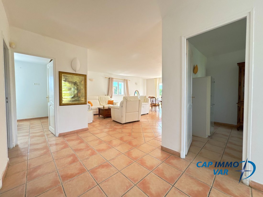 Villa in Bandol, Provence-Alpes-Côte d'Azur, France 2 - 18902573