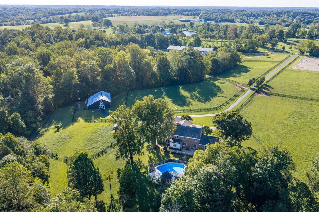 Casa a Crestwood, Kentucky, Stati Uniti 3 - 18897929