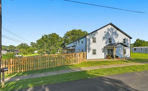 House in Dresden, Ohio, United States 1