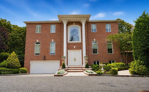 House in New York, New York, United States 1