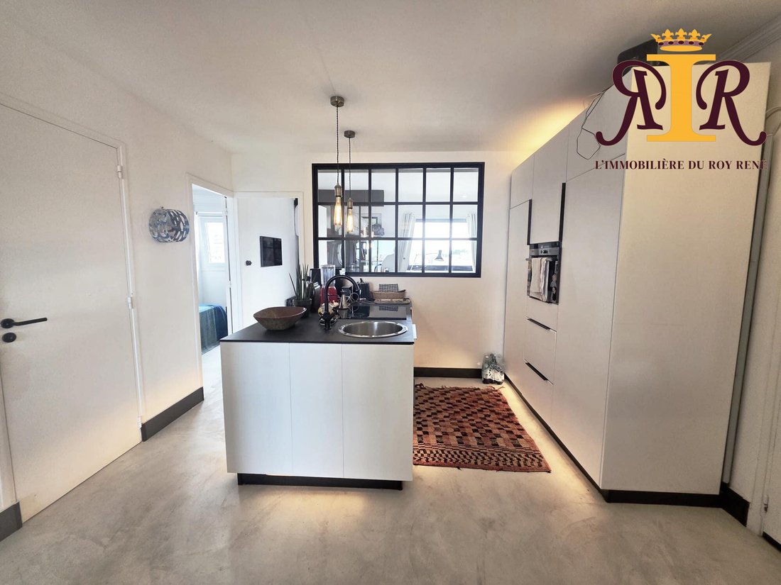 Apartment in Bompard, 7e Arrondissement, Marseille 5 - 18902288