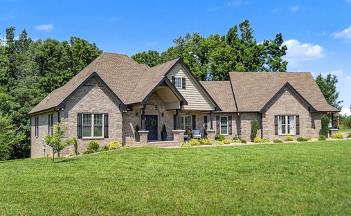 House in Lafayette, Tennessee, United States 1
