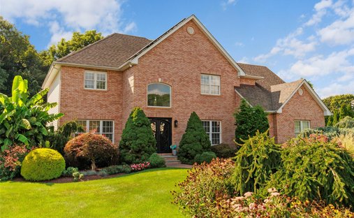 House in Bohemia, New York, United States 1