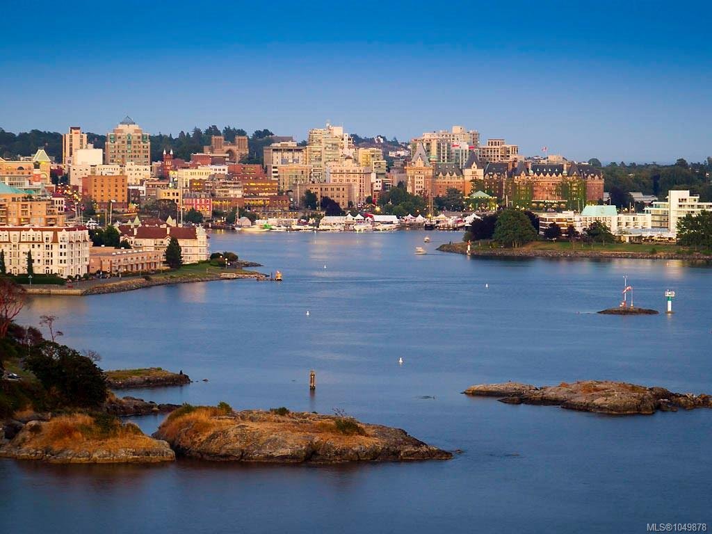 House in Victoria, British Columbia, Canada 1 - 18902273