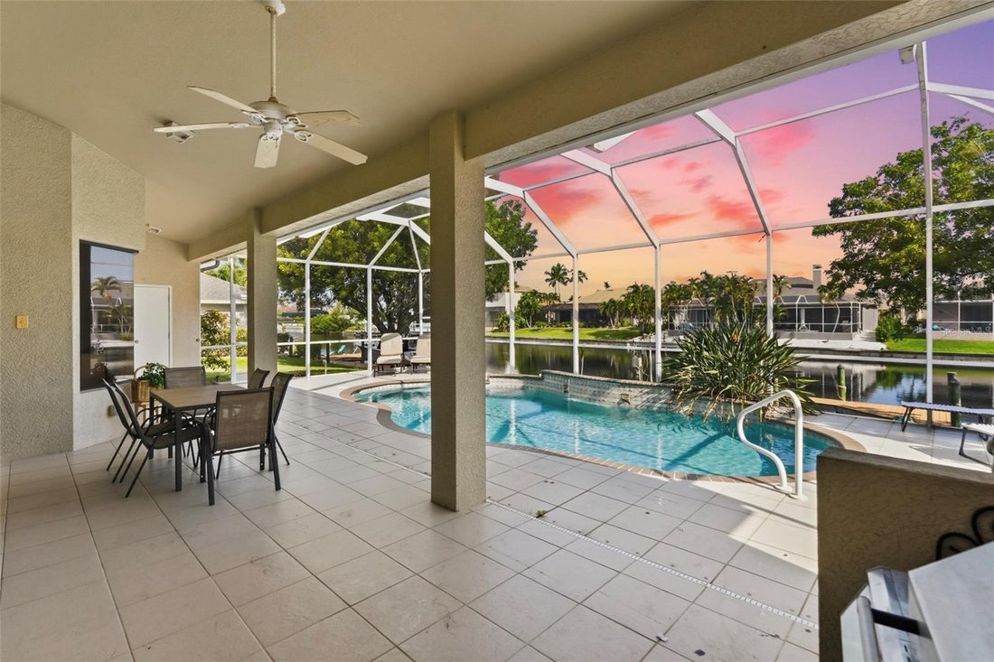 Haus in Cape Coral, Florida, Vereinigte Staaten 2 - 18896143