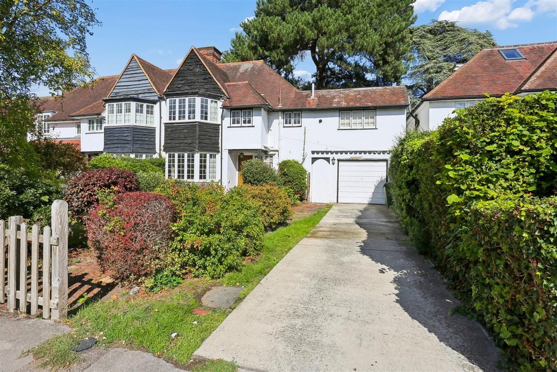 Maison à Cheam, London Borough of Sutton, Angleterre 1 - 18896044