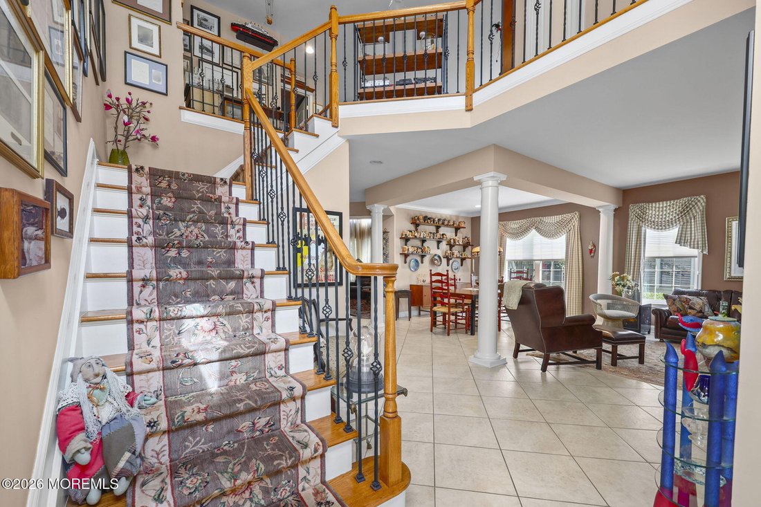 House in Manalapan Township, New Jersey, United States 2 - 18902129