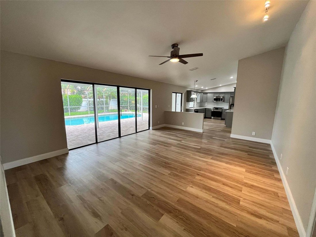 House in Coral Springs, Florida, United States 5 - 18900289
