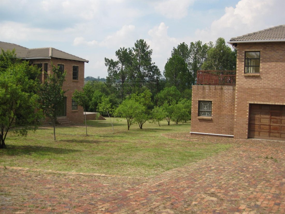 House in Kyalami AH, Gauteng, South Africa 2 - 18900856