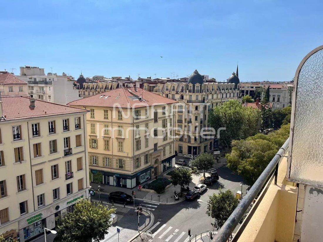 Appartement à Nice, Provence-Alpes-Côte d'Azur, France 2 - 18897523