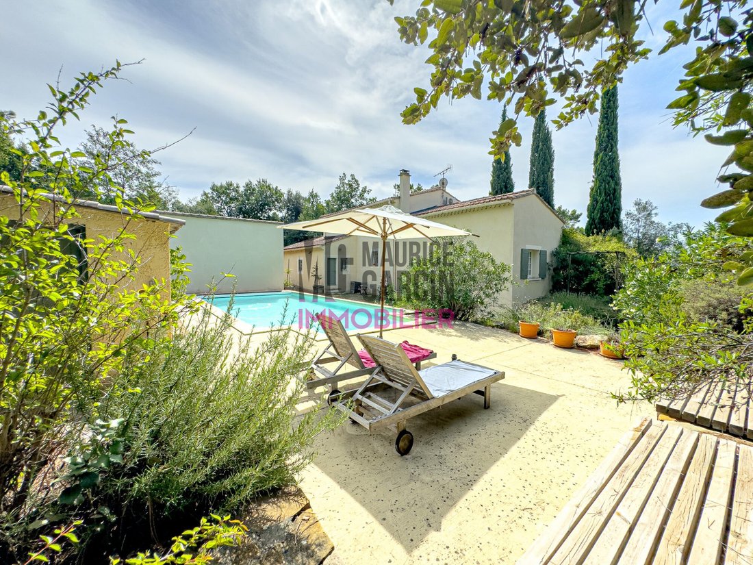 Villa in Uchaux, Provence-Alpes-Côte d'Azur, France 4 - 18902346