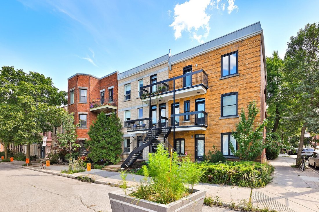 Condo in Montréal, Quebec, Canada 1 - 18902466