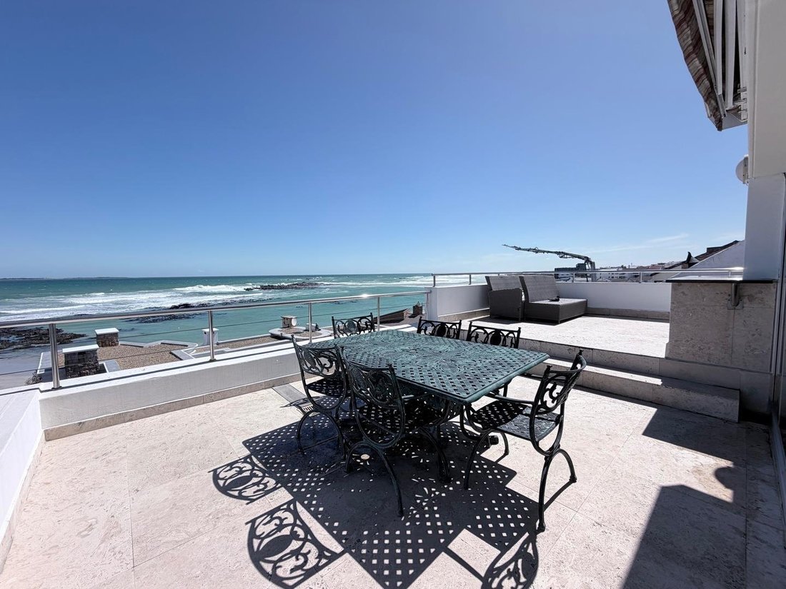 House in Table View, Blaauwberg, Cape Town 5 - 18896042