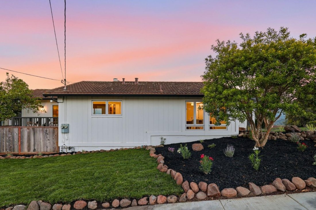 House in San Carlos, California, United States 2 - 18899828