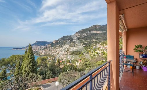 Apartment in Village-Cros de Caste-Coupiere-Mont Gros, Roquebrune-Cap-Martin, France 1