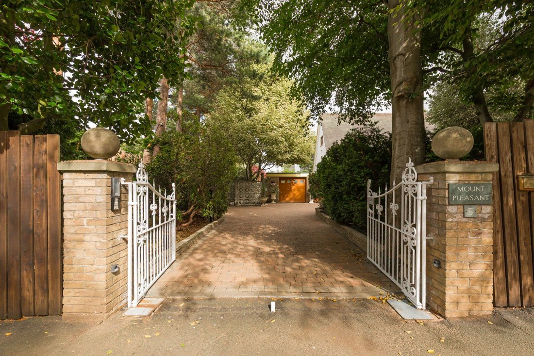 Casa in Bonaly, Contea di Edimburgo, Scozia 2 - 18896849