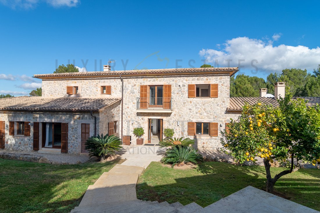 Villa in Rotes Velles, Calvia, Balearic Islands 1 - 18896986