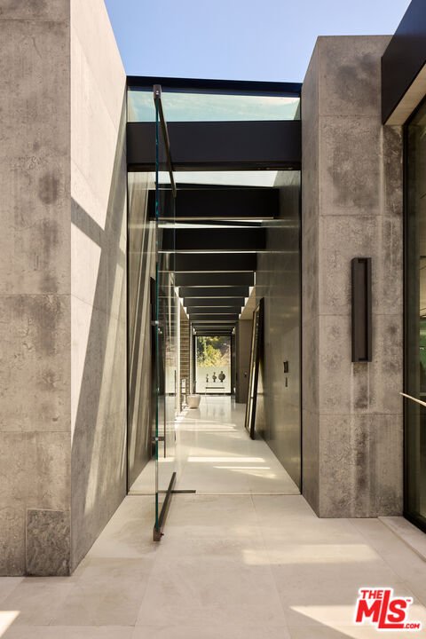 House in Los Angeles, California, United States 2 - 18900978