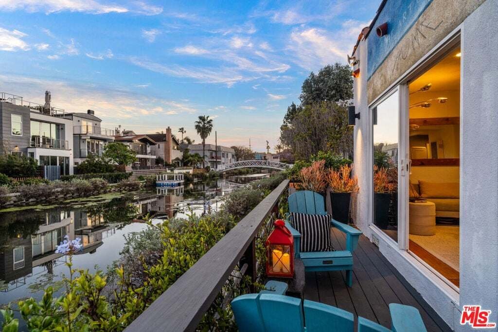 House in Los Angeles, California, United States 1 - 18899422