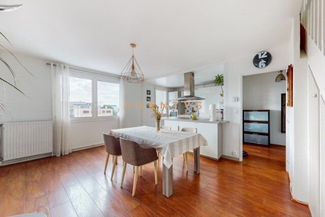 Apartment in Juillet Zola, Alfortville, France 2 - 18902332