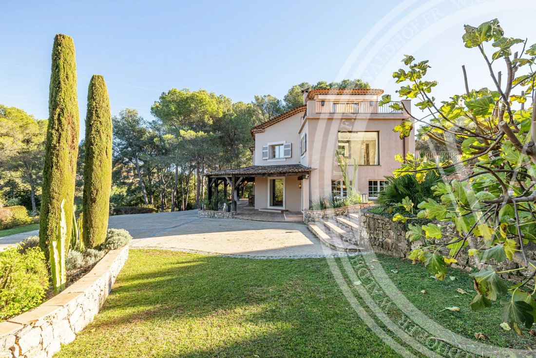 Villa in Mougins, Provence-Alpes-Côte d'Azur, France 2 - 18897309