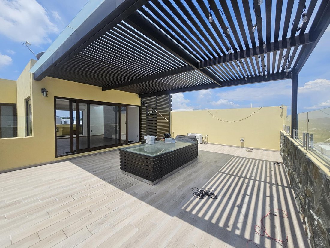 Condo in Zibatá, Querétaro, Mexico 1 - 18898263